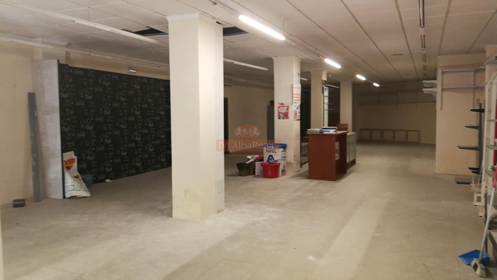 Commercial for rent in Albacete city - € 1,900 (Ref: 9723736)
