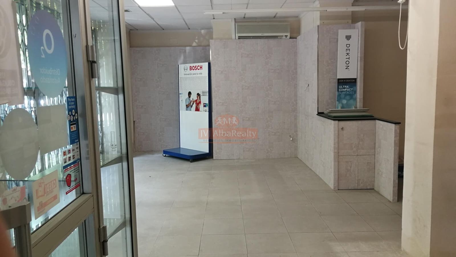 Commercial for rent in Albacete city - € 1,900 (Ref: 9723736)