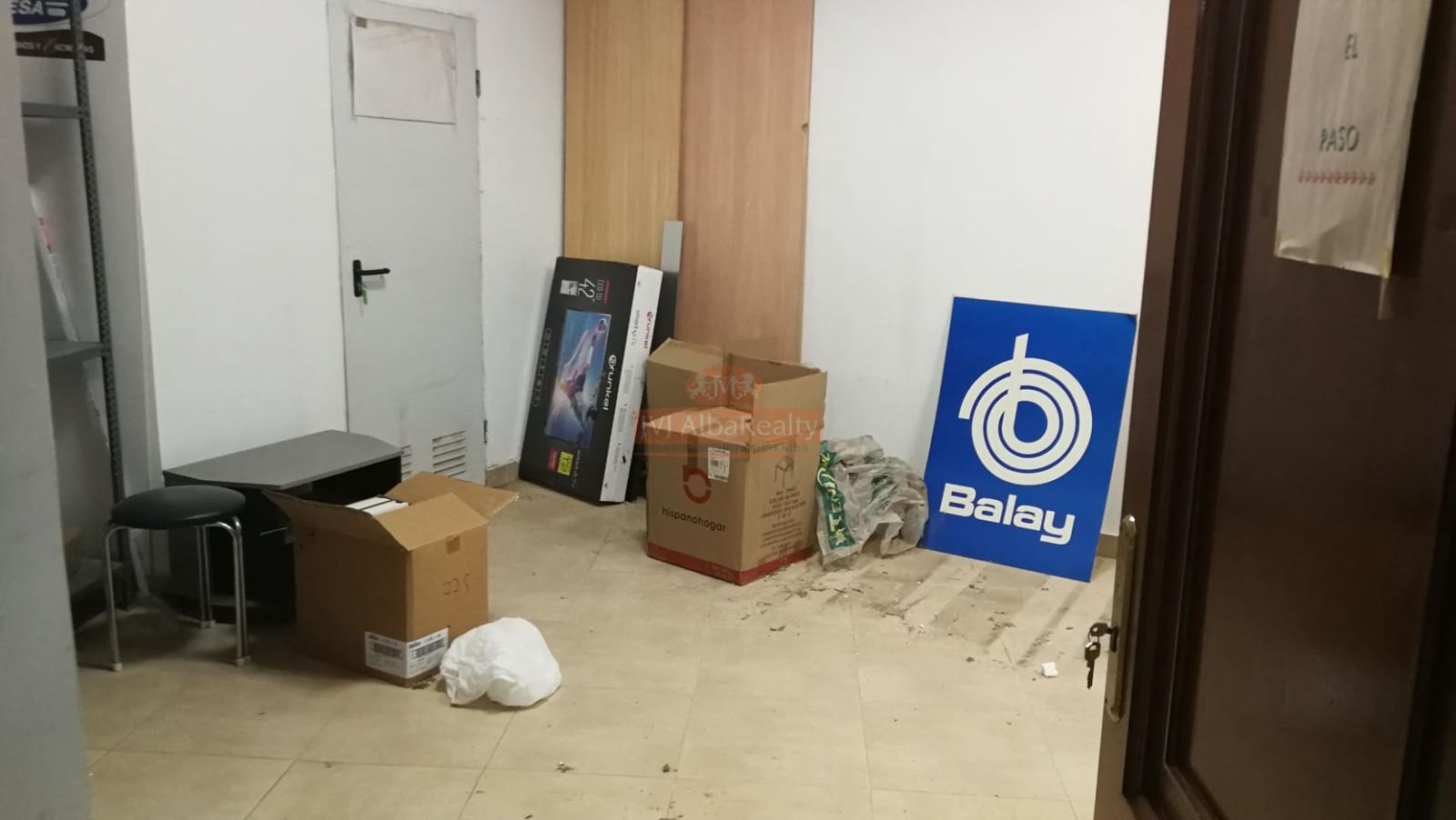 Commercial for rent in Albacete city - € 1,900 (Ref: 9723736)