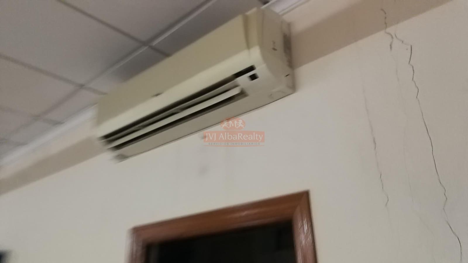 Commercial for rent in Albacete city - € 1,900 (Ref: 9723736)