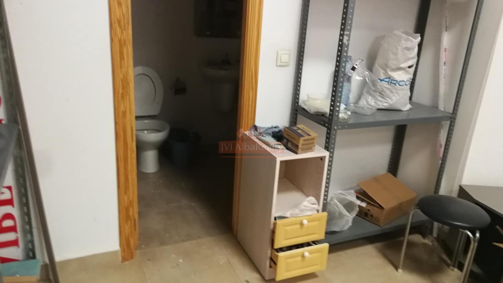 Commercial for rent in Albacete city - € 1,900 (Ref: 9723736)