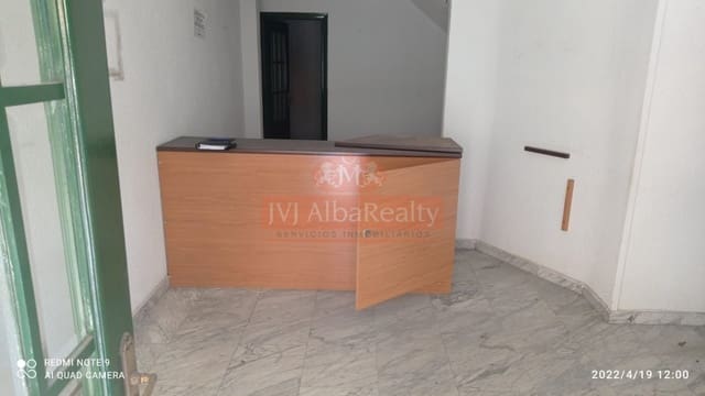 Commercial for rent in Albacete city - € 700 (Ref: 9723739)