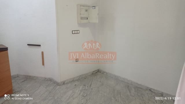 Commercial for rent in Albacete city - € 700 (Ref: 9723739)