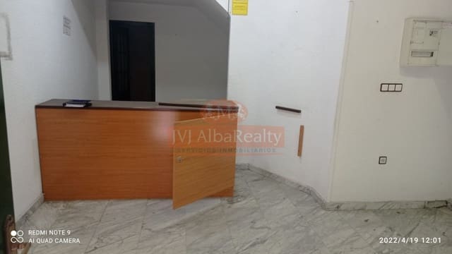 Commercial for rent in Albacete city - € 700 (Ref: 9723739)