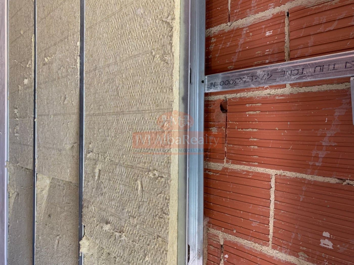 Commercial for rent in Albacete city - € 600 (Ref: 9723741)