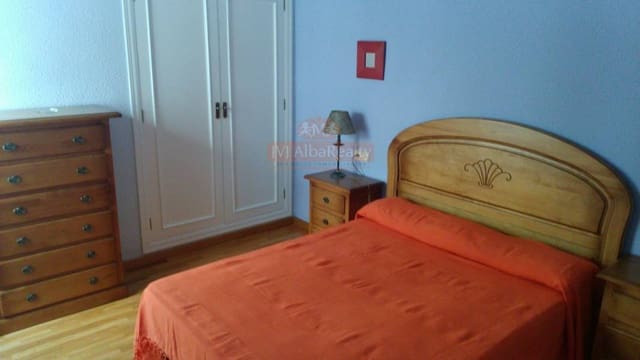 2 soverom Leilighet til leie i Albacete by med garasje - € 800 (Ref: 9729343)