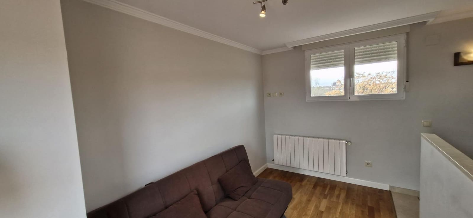 4 sypialnia Willa do wynajęcia w Miasto Albacete z garażem - 1 300 € (Ref: 9755825)