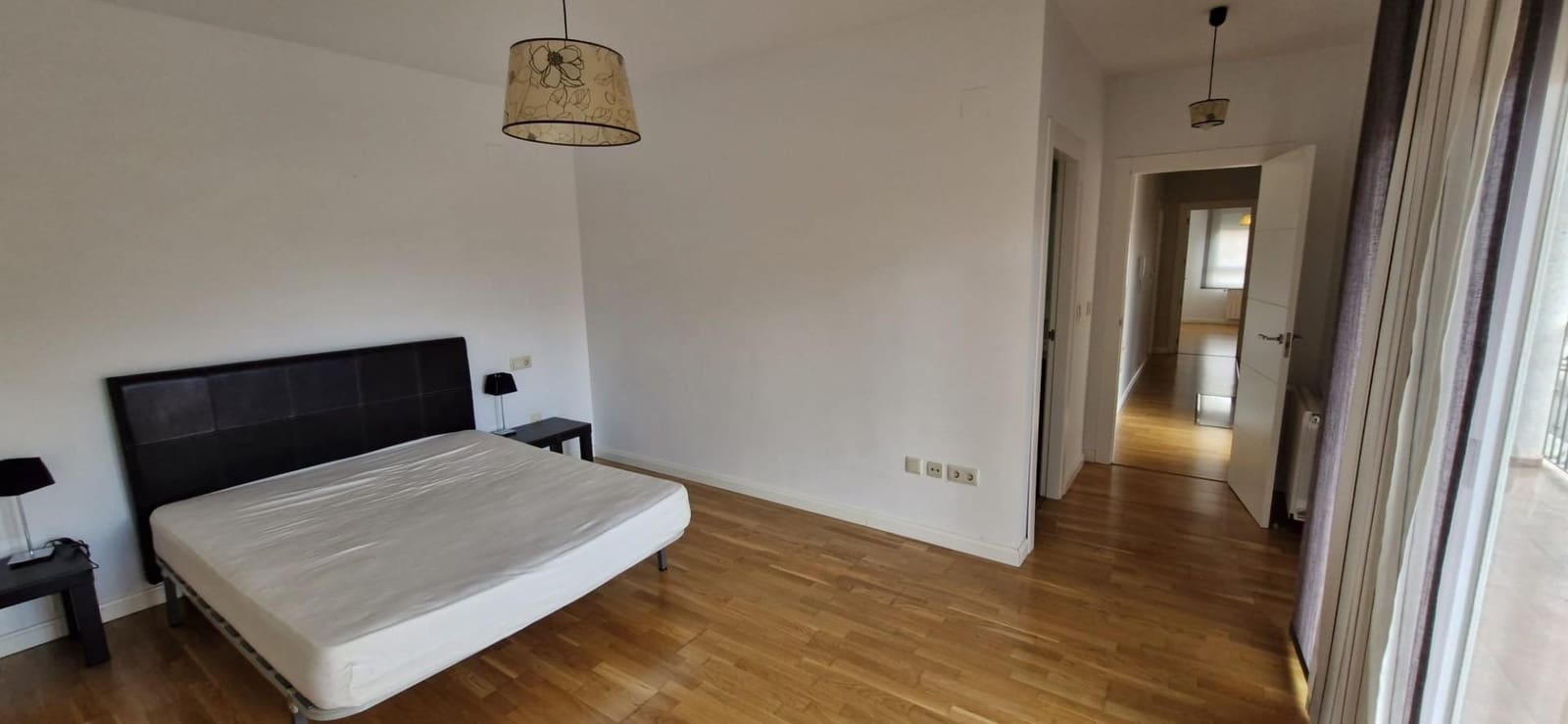 4 sypialnia Willa do wynajęcia w Miasto Albacete z garażem - 1 300 € (Ref: 9755825)