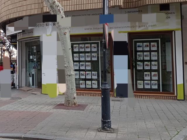 Komercyjne do wynajęcia w Miasto Albacete - 750 € (Ref: 9759076)