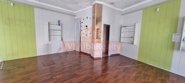 Commercial for rent in Albacete city - € 750 (Ref: 9759076)