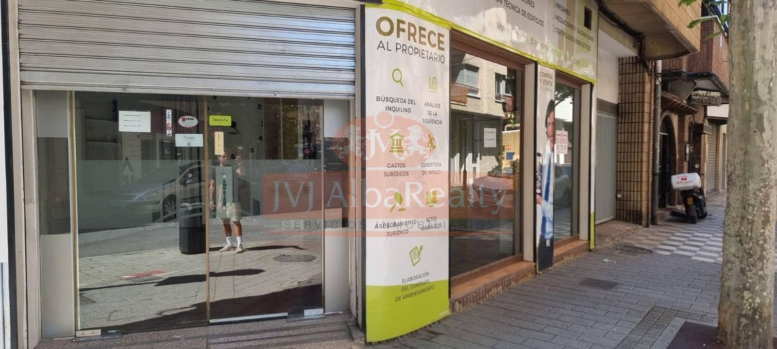 Kommersiell til leie i Albacete by - € 750 (Ref: 9759076)