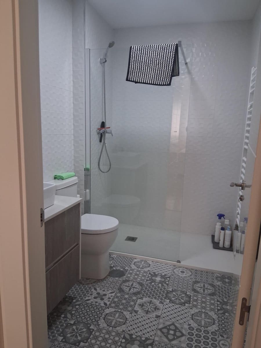 3 bedroom Flat for rent in Albacete city with garage - € 900 (Ref: 9770759)