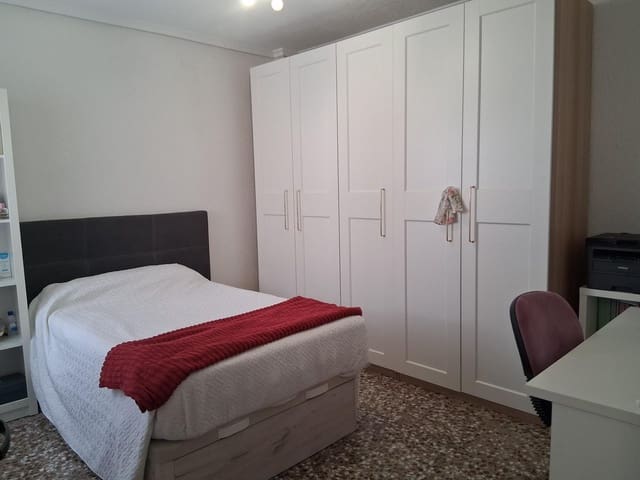 3 quarto Apartamento para venda em Albacete cidade com garagem - 200 000 € (Ref: 9780694)