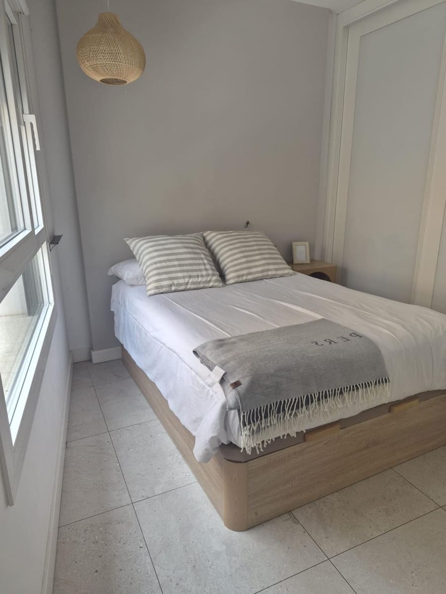 Apartamento de 2 habitaciones en Albacete ciudad en venta con piscina - 260.000 € (Ref: 9780695)