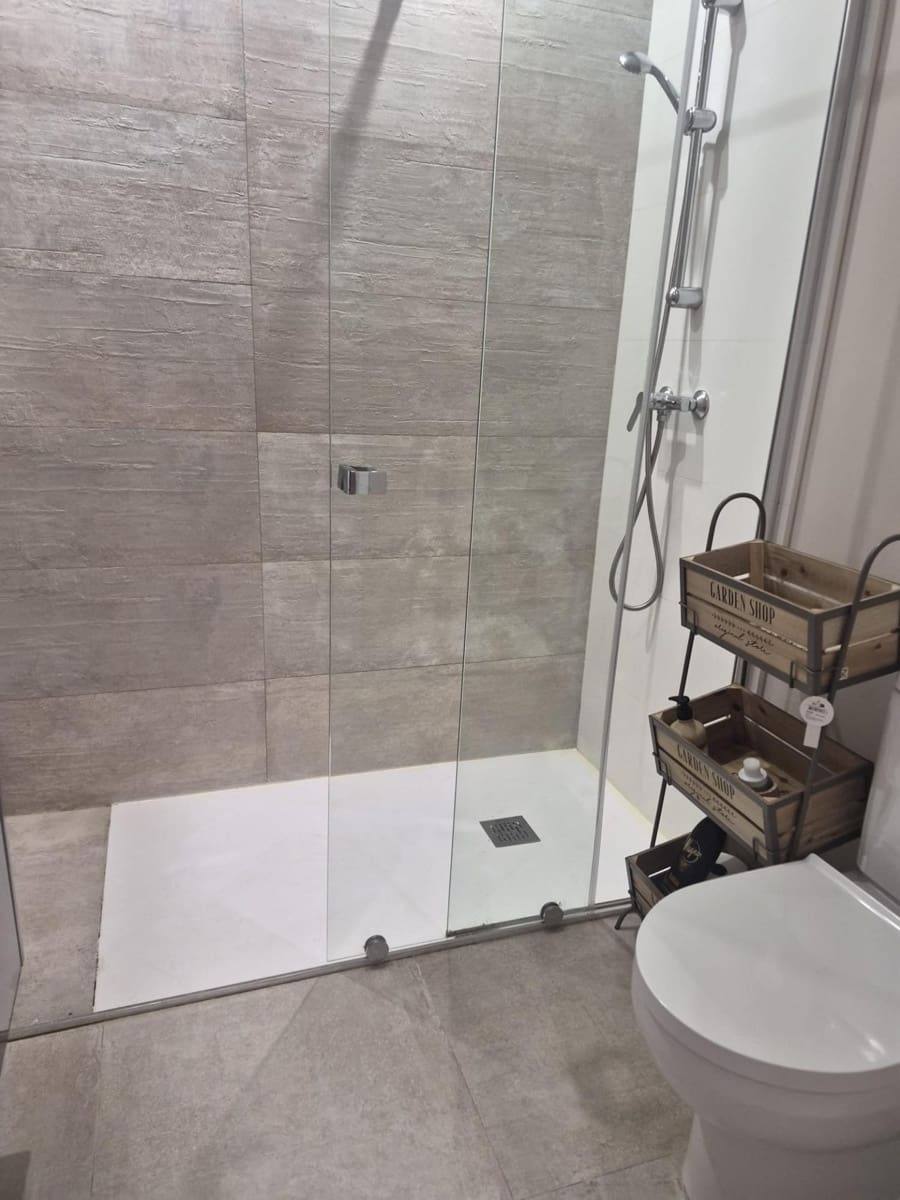 Apartamento de 2 habitaciones en Albacete ciudad en venta con piscina - 260.000 € (Ref: 9780695)