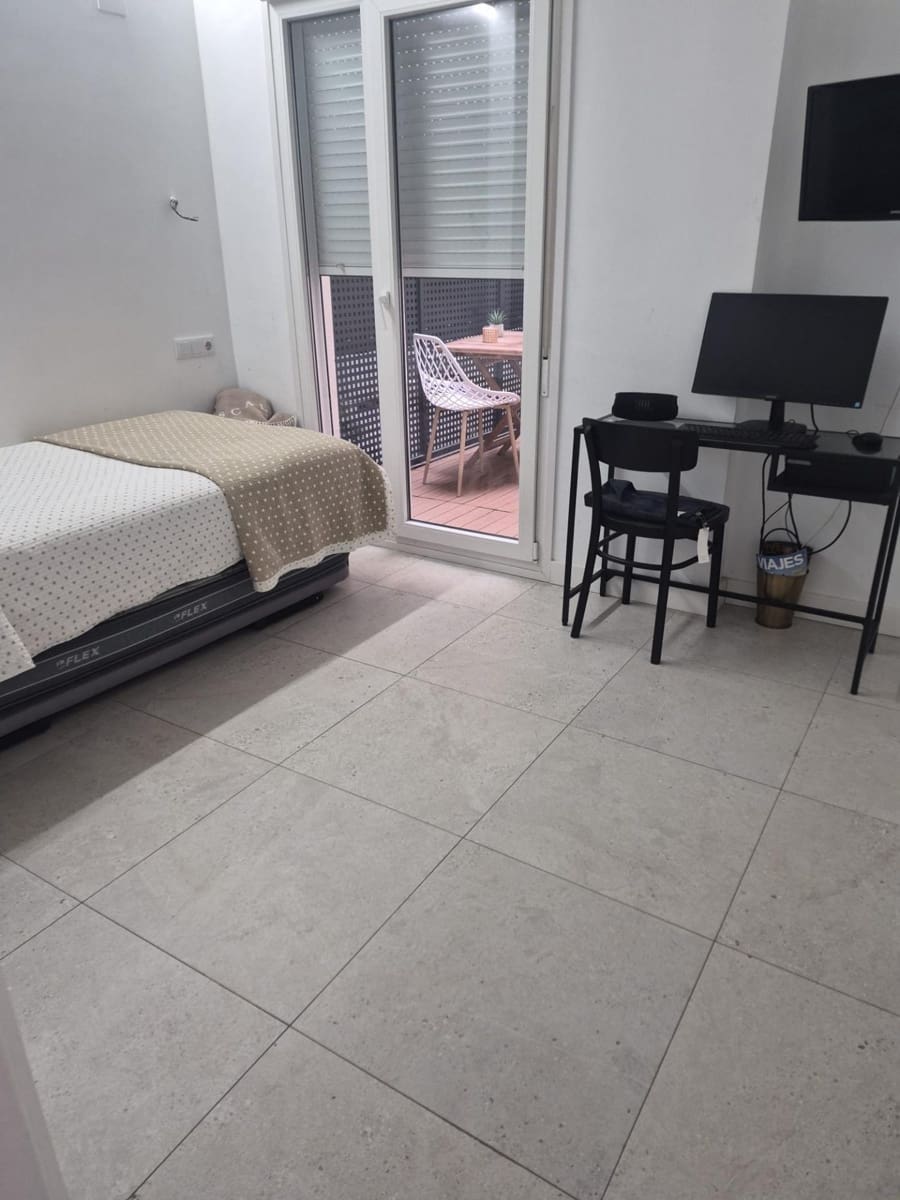 Apartamento de 2 habitaciones en Albacete ciudad en venta con piscina - 260.000 € (Ref: 9780695)