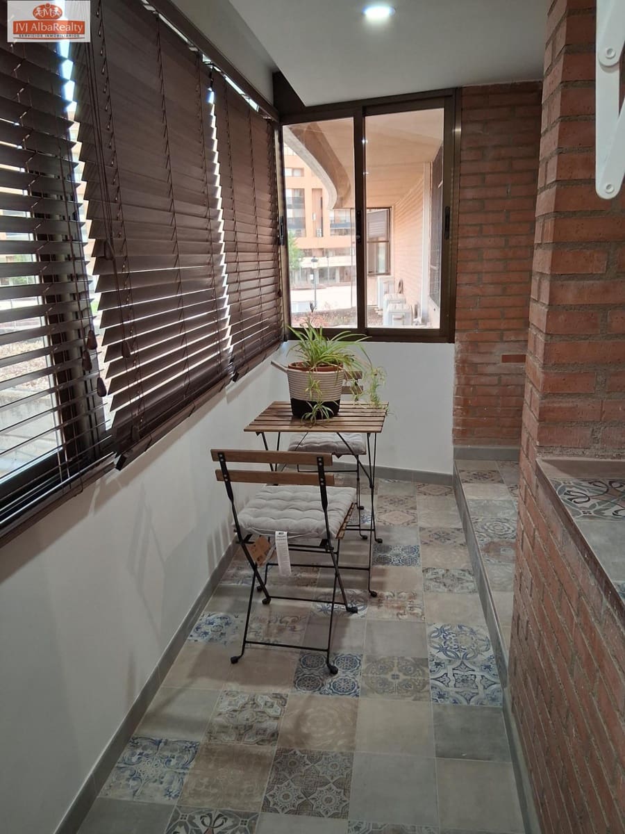 Apartamento de 1 habitación en Albacete ciudad en alquiler con garaje - 780 € (Ref: 9780696)