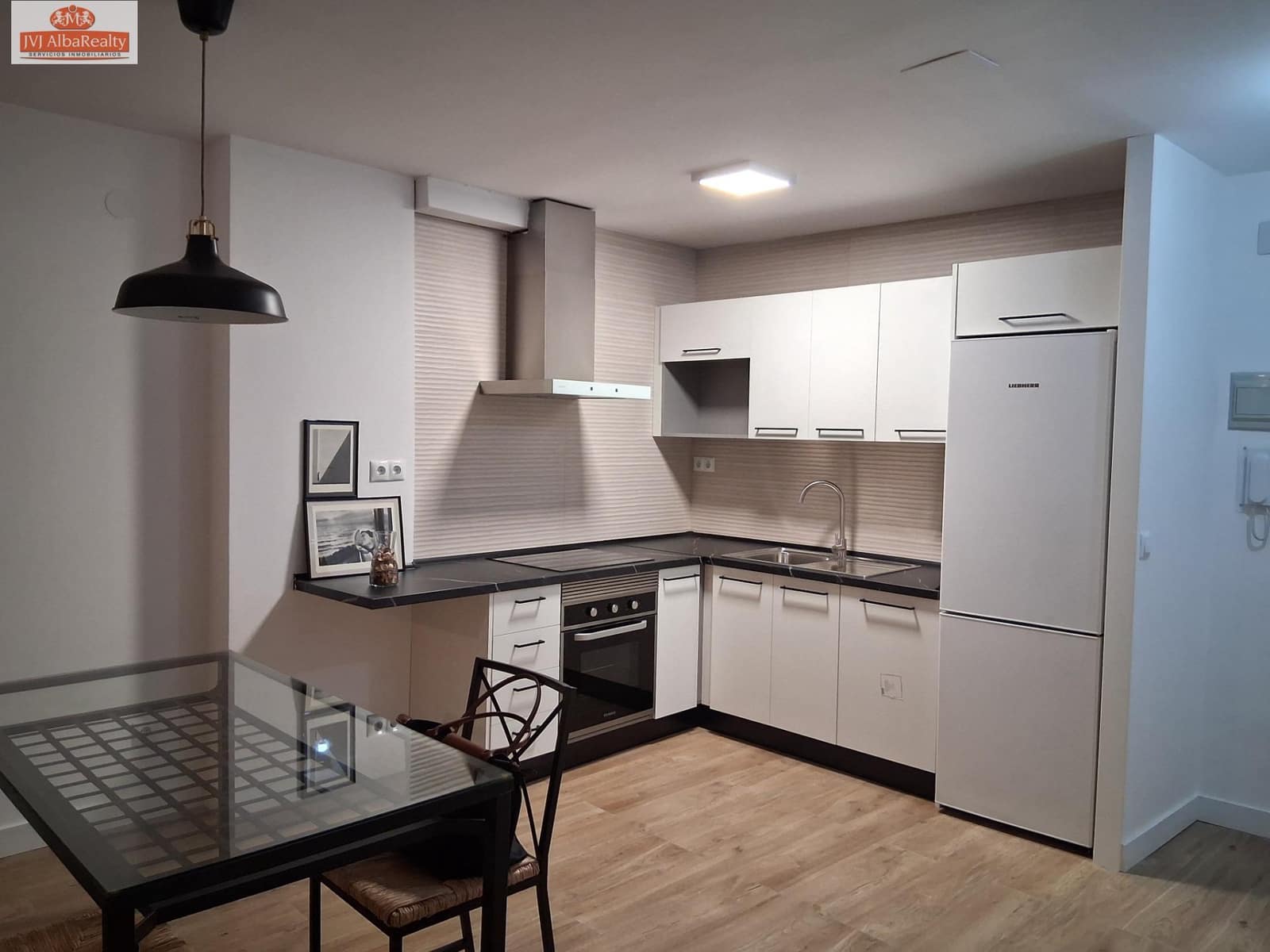 Apartamento de 1 habitación en Albacete ciudad en alquiler con garaje - 780 € (Ref: 9780696)