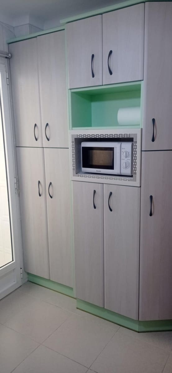 2 quarto Apartamento para arrendar em Albacete cidade com garagem - 800 € (Ref: 9788505)