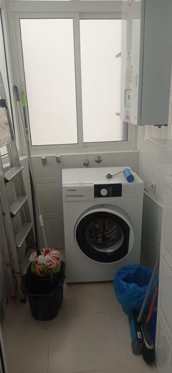 2 quarto Apartamento para arrendar em Albacete cidade com garagem - 800 € (Ref: 9788505)