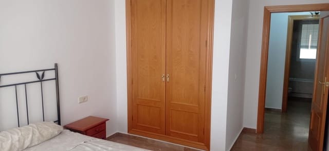 2 quarto Apartamento para arrendar em Parque Sur, Albacete cidade com garagem - 800 € (Ref: 9788505)