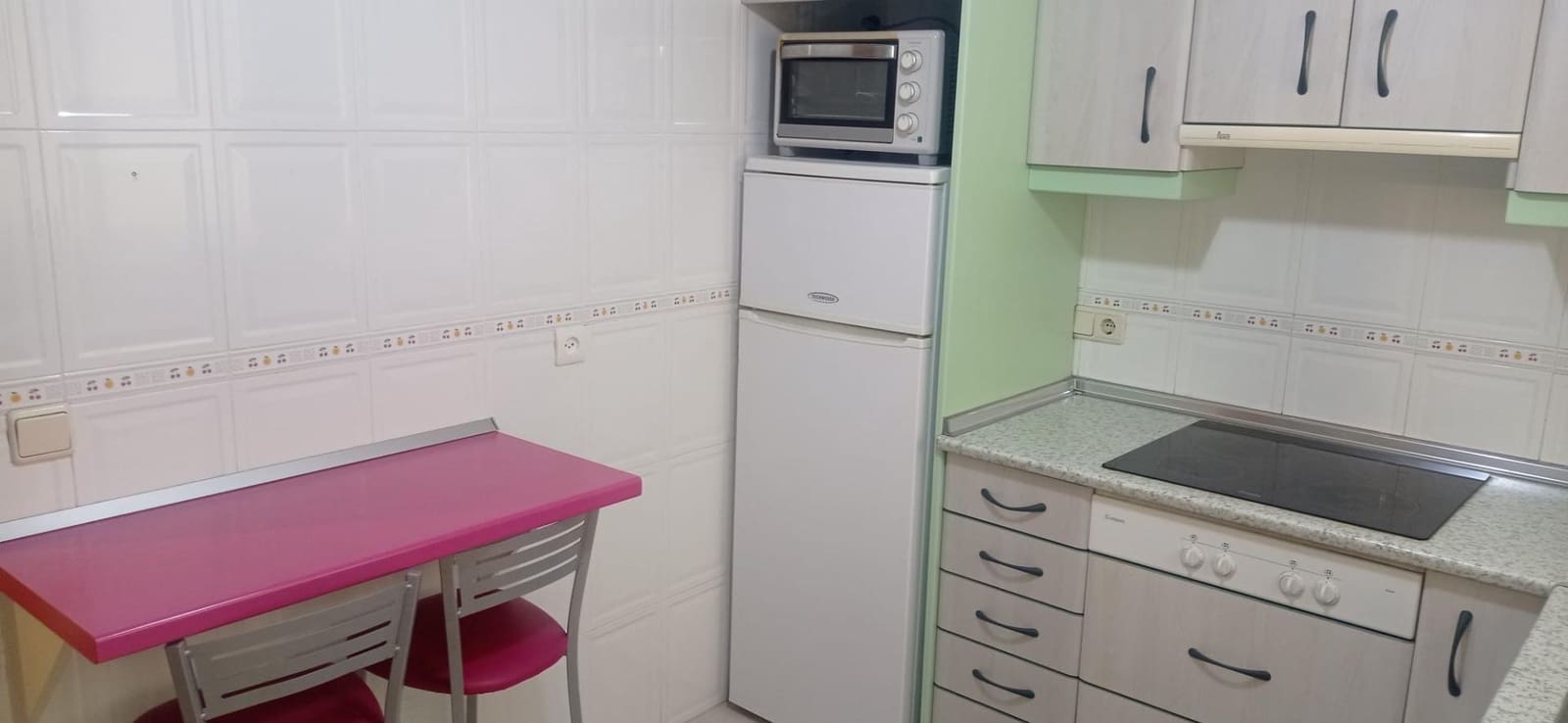 2 quarto Apartamento para arrendar em Albacete cidade com garagem - 800 € (Ref: 9788505)