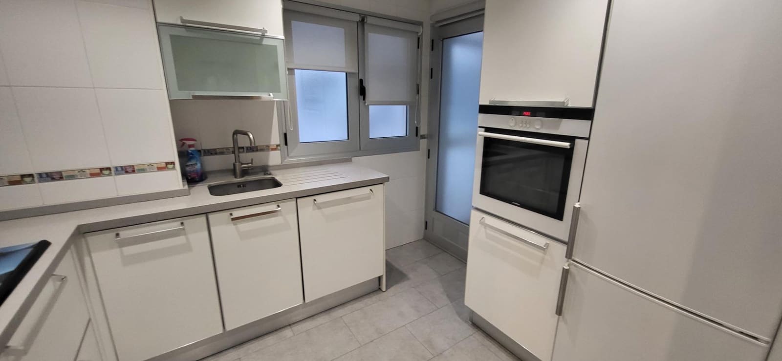 2 Zimmer Wohnung zu vermieten in Albacete Stadt mit Garage - 850 € (Ref: 9799395)