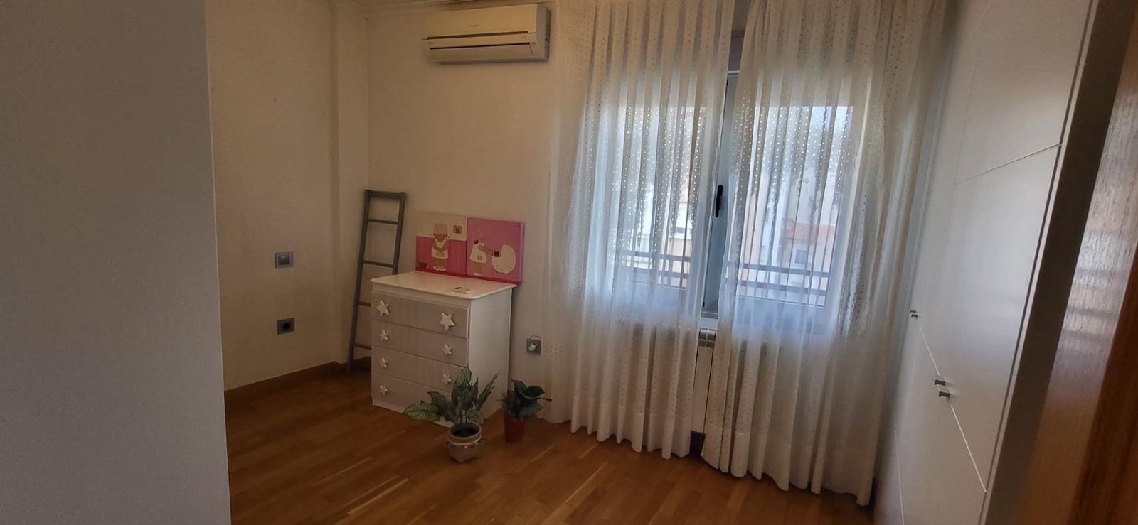 2 Zimmer Wohnung zu vermieten in Albacete Stadt mit Garage - 850 € (Ref: 9799395)