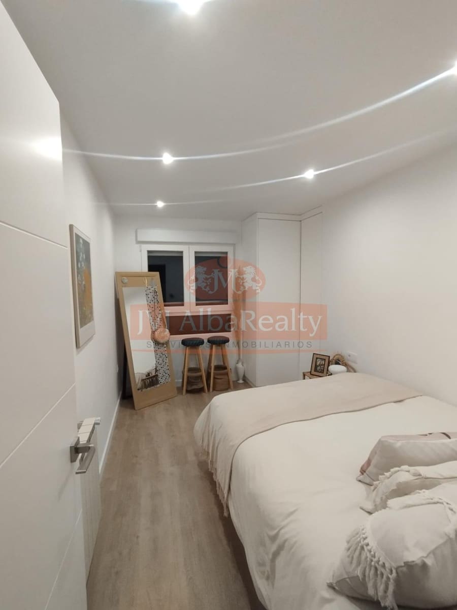3 bedroom Flat for sale in Albacete city - € 250,000 (Ref: 9804405)