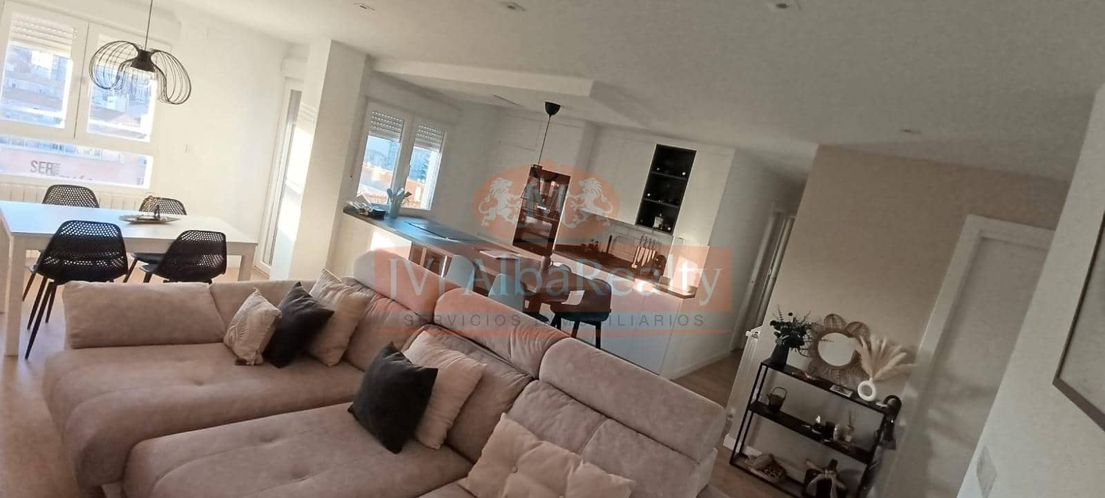 3 bedroom Flat for sale in Albacete city - € 250,000 (Ref: 9804405)