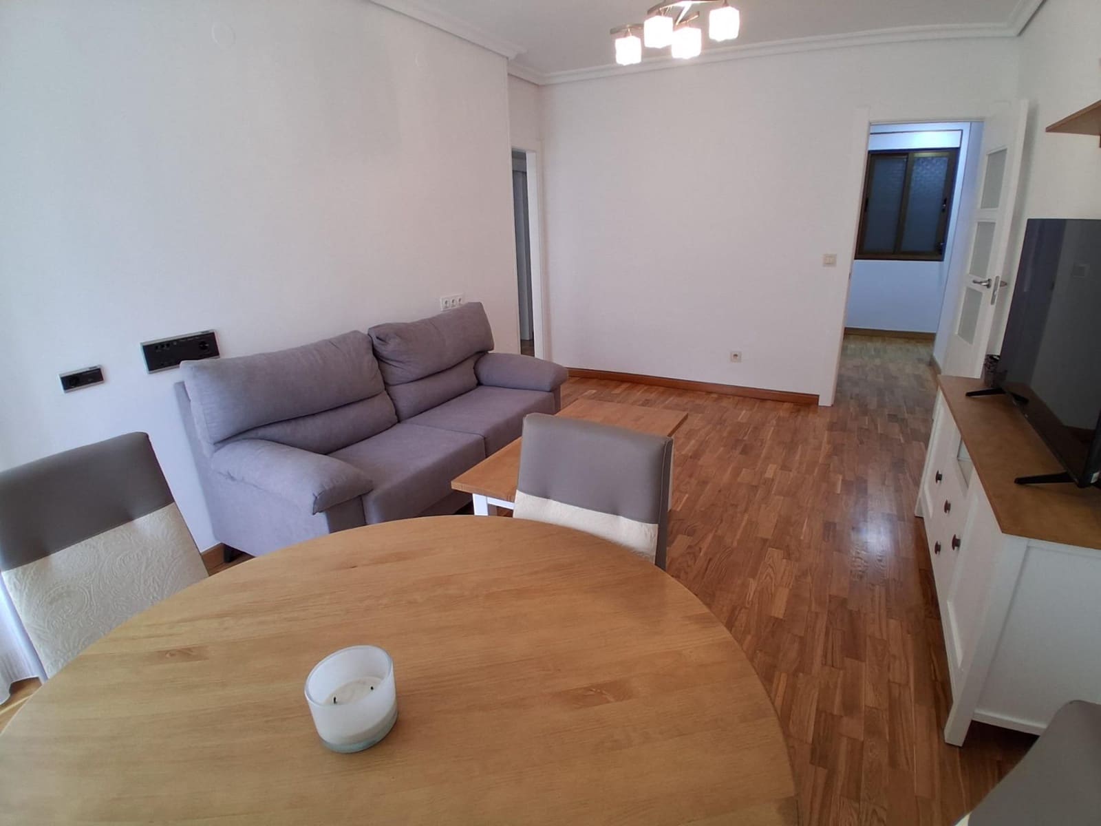 2 soverom Leilighet til leie i Albacete by - € 800 (Ref: 9806567)