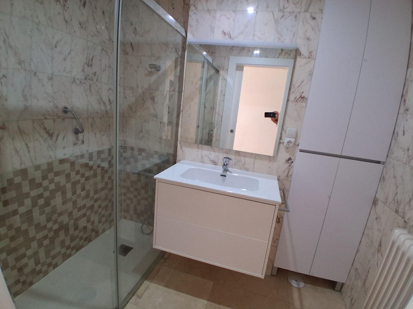 2 soverom Leilighet til leie i Albacete by - € 800 (Ref: 9806567)