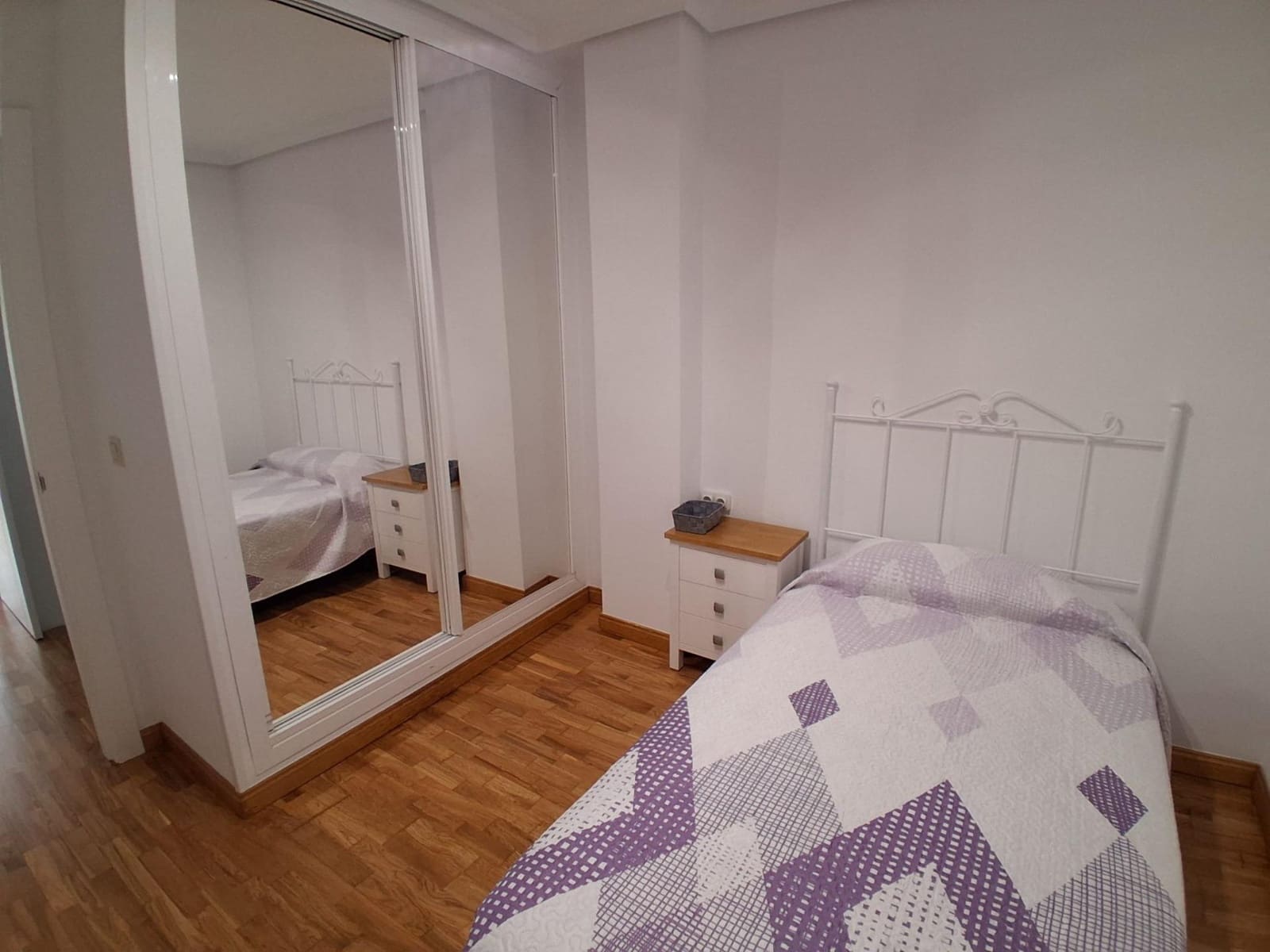 2 soverom Leilighet til leie i Albacete by - € 800 (Ref: 9806567)