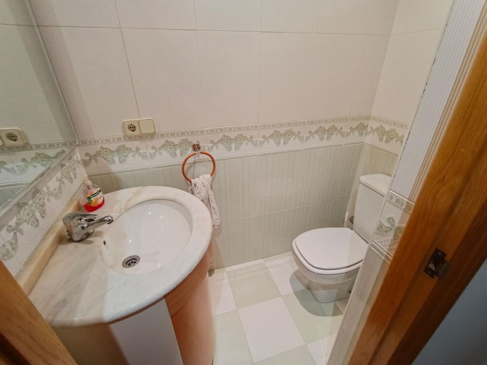4 slaapkamer Flat te huur in Albacete stad - € 890 (Ref: 9814377)