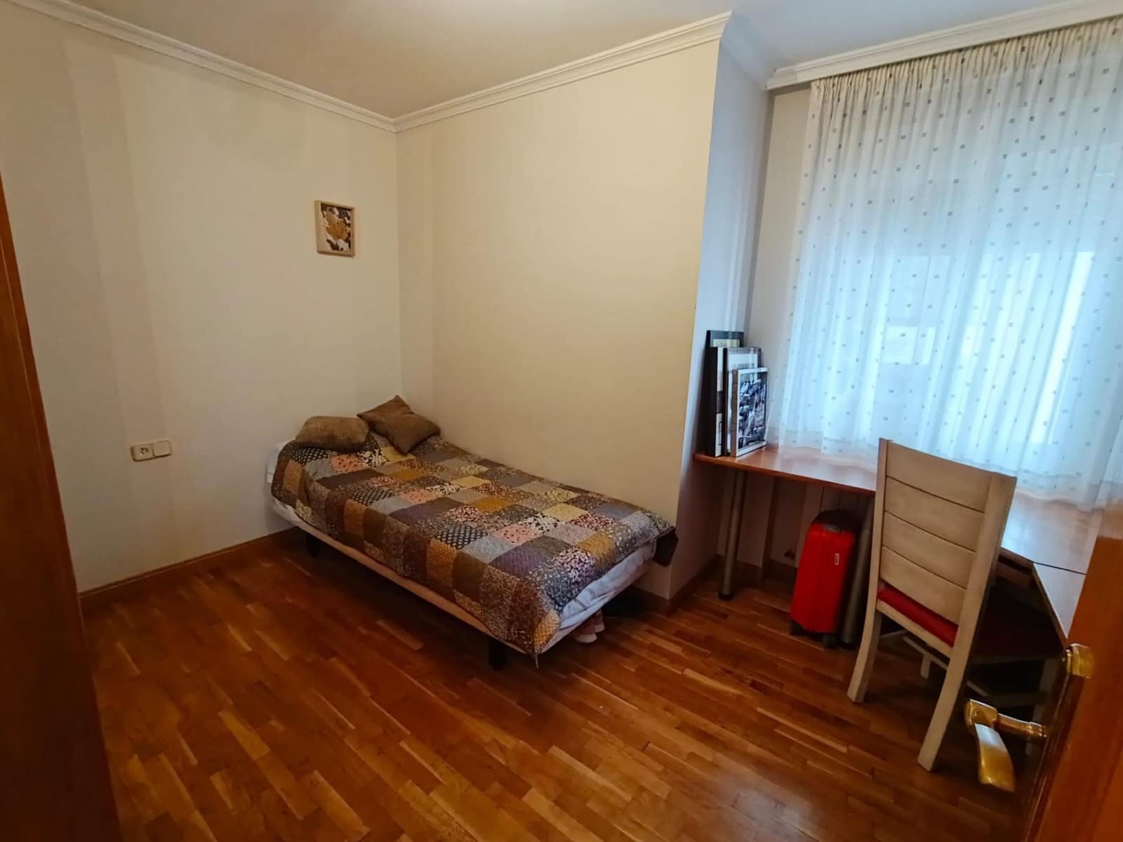 4 slaapkamer Flat te huur in Albacete stad - € 890 (Ref: 9814377)
