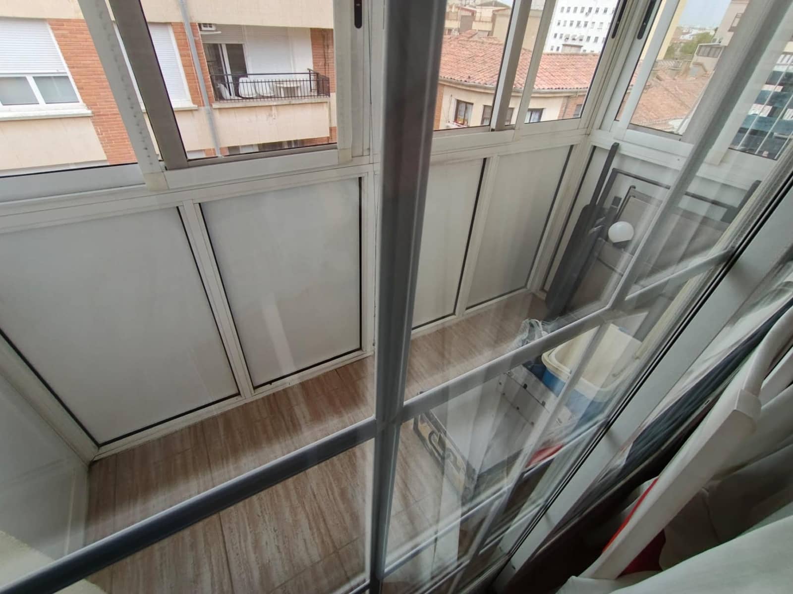 4 slaapkamer Flat te huur in Albacete stad - € 890 (Ref: 9814377)