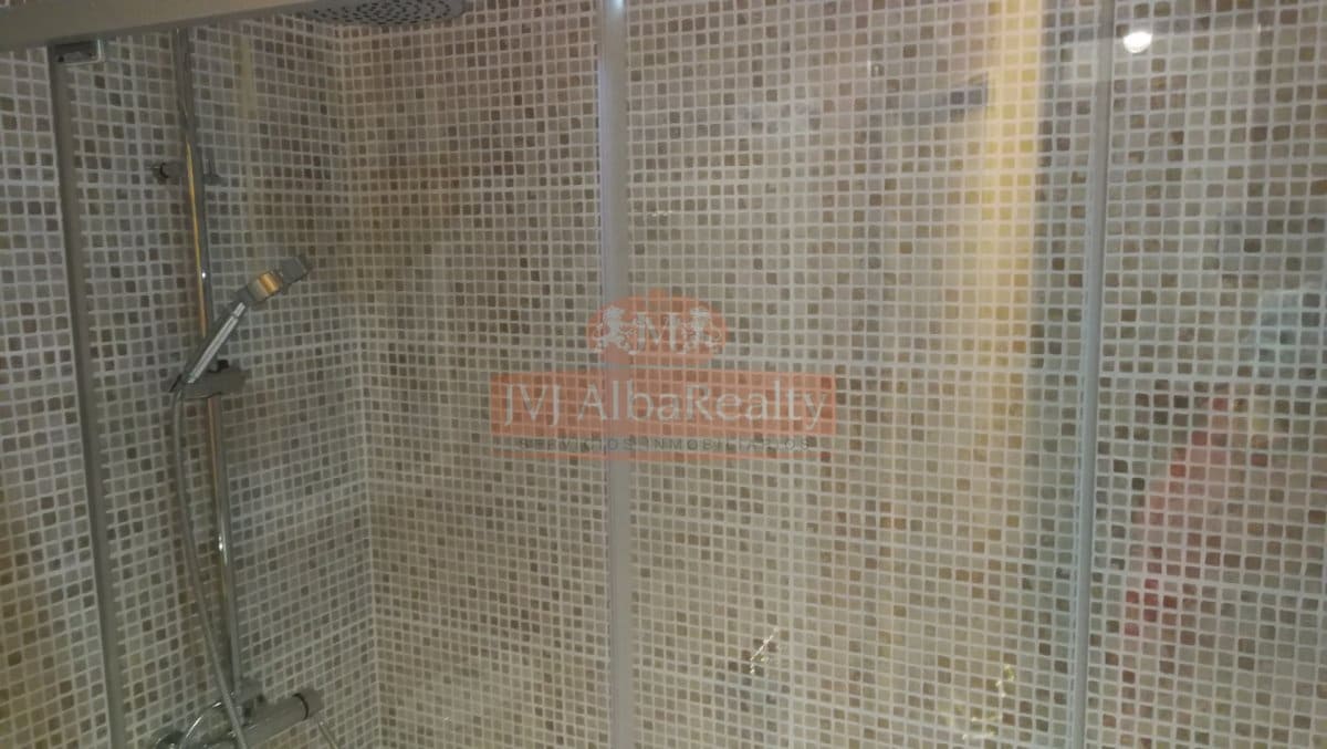1 slaapkamer Appartement te huur in Albacete stad - € 690 (Ref: 9815943)