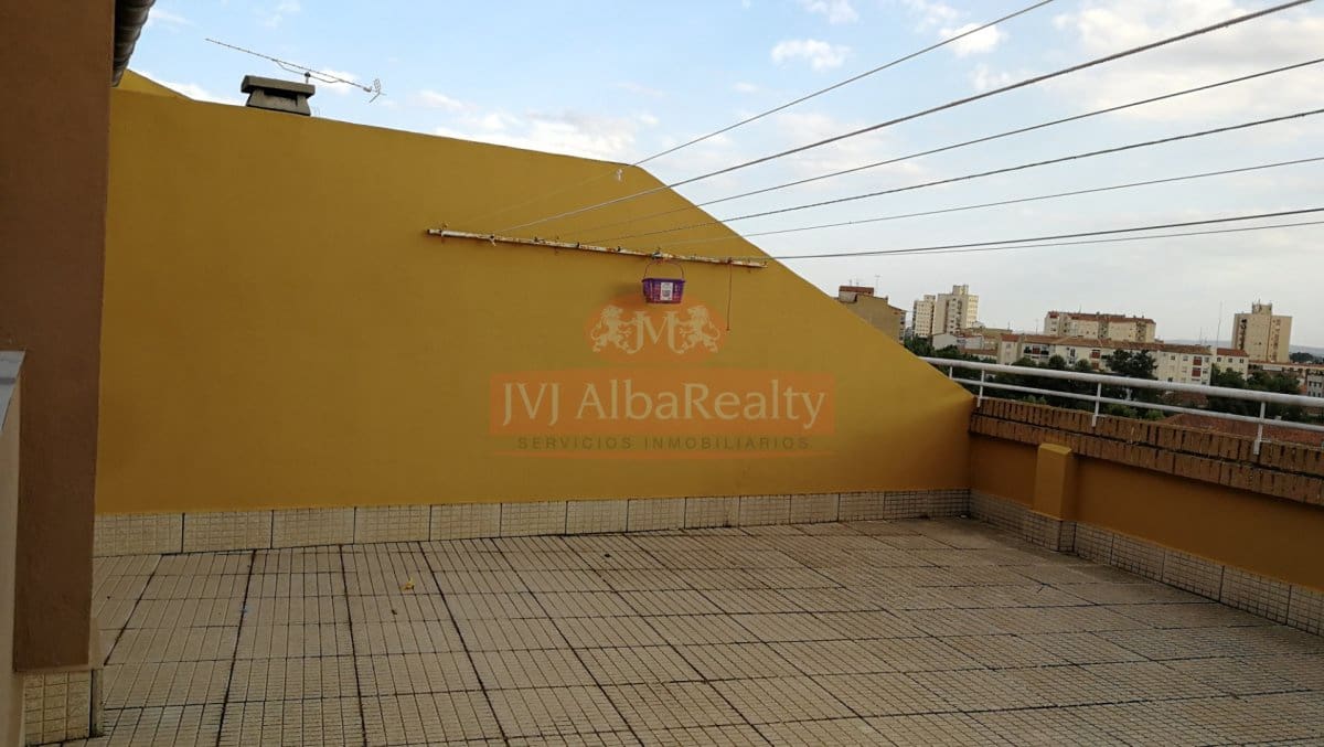 1 slaapkamer Appartement te huur in Albacete stad - € 690 (Ref: 9815943)