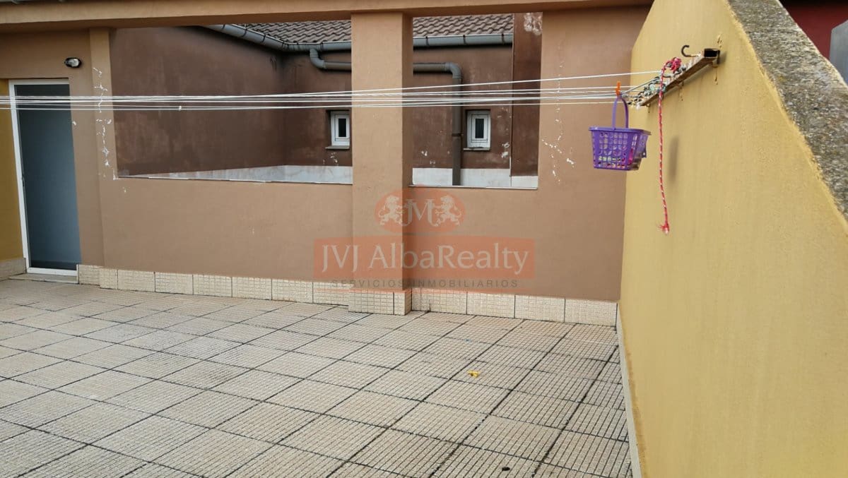 1 slaapkamer Appartement te huur in Albacete stad - € 690 (Ref: 9815943)
