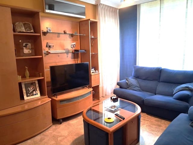 3 quarto Apartamento para venda em Industria, Albacete cidade com garagem - 305 000 € (Ref: 9817995)