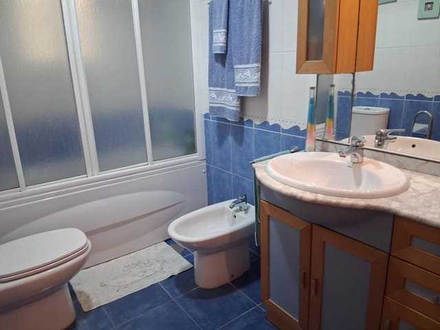 3 quarto Apartamento para venda em Industria, Albacete cidade com garagem - 305 000 € (Ref: 9817995)