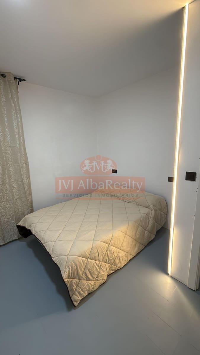 4 bedroom Apartment for rent in Albacete city - € 300 (Ref: 9822701)