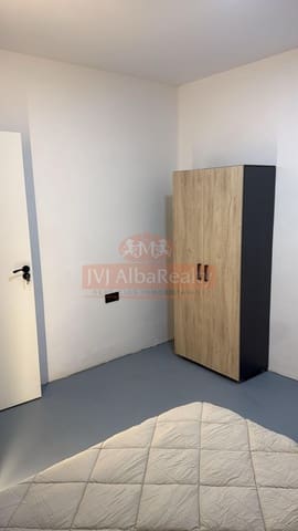 4 bedroom Apartment for rent in Albacete city - € 300 (Ref: 9822701)