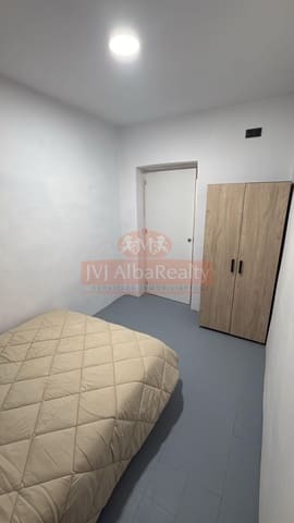 4 bedroom Apartment for rent in Albacete city - € 300 (Ref: 9822701)