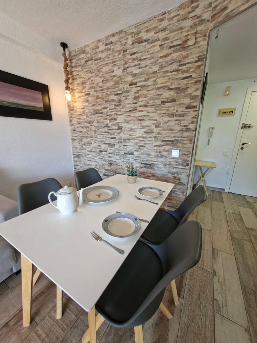 1 soveværelse Lejlighed til salg i Calpe / Calp med swimmingpool - € 249.000 (Ref: 9825379)