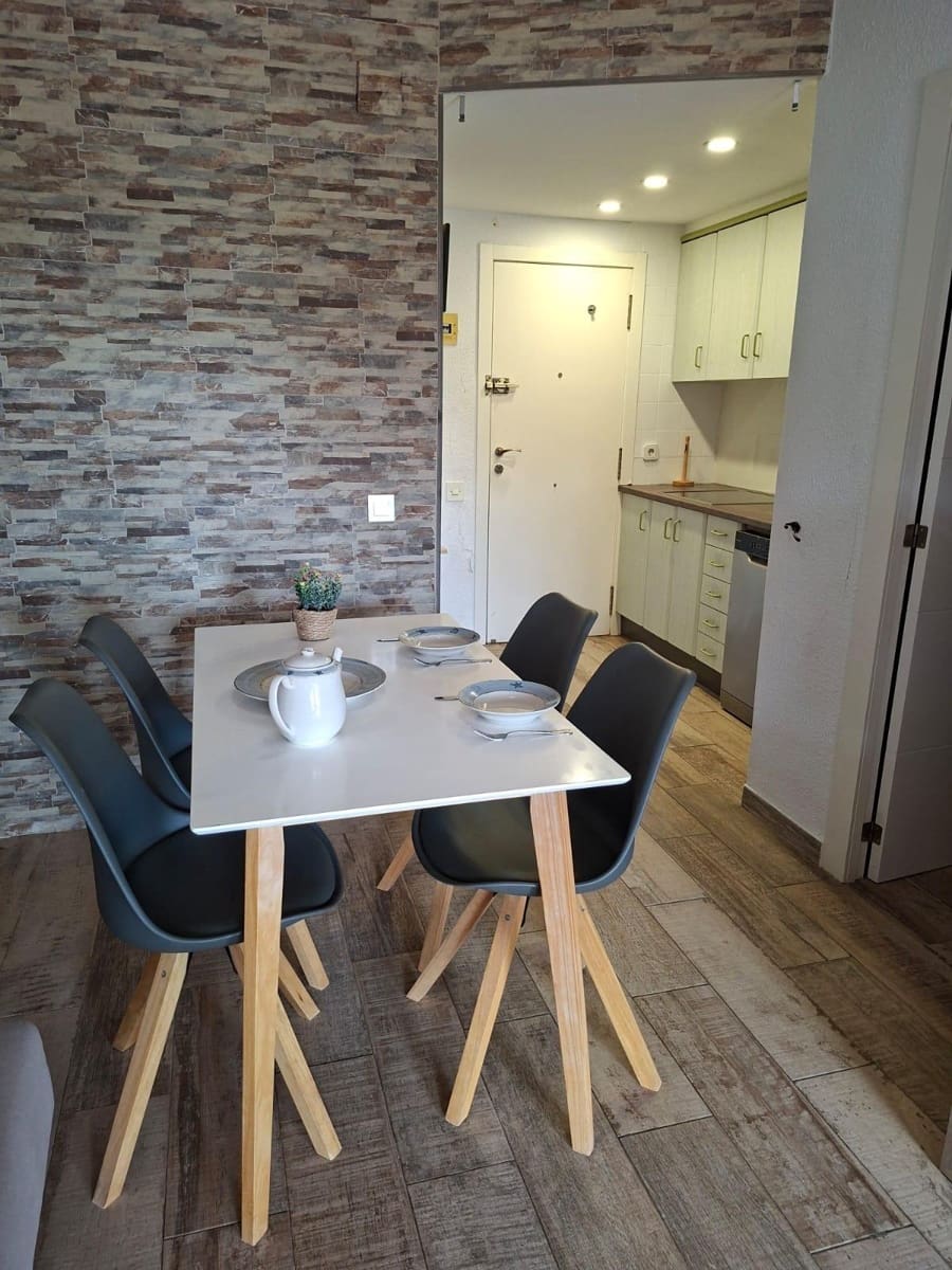 1 soveværelse Lejlighed til salg i Calpe / Calp med swimmingpool - € 249.000 (Ref: 9825379)