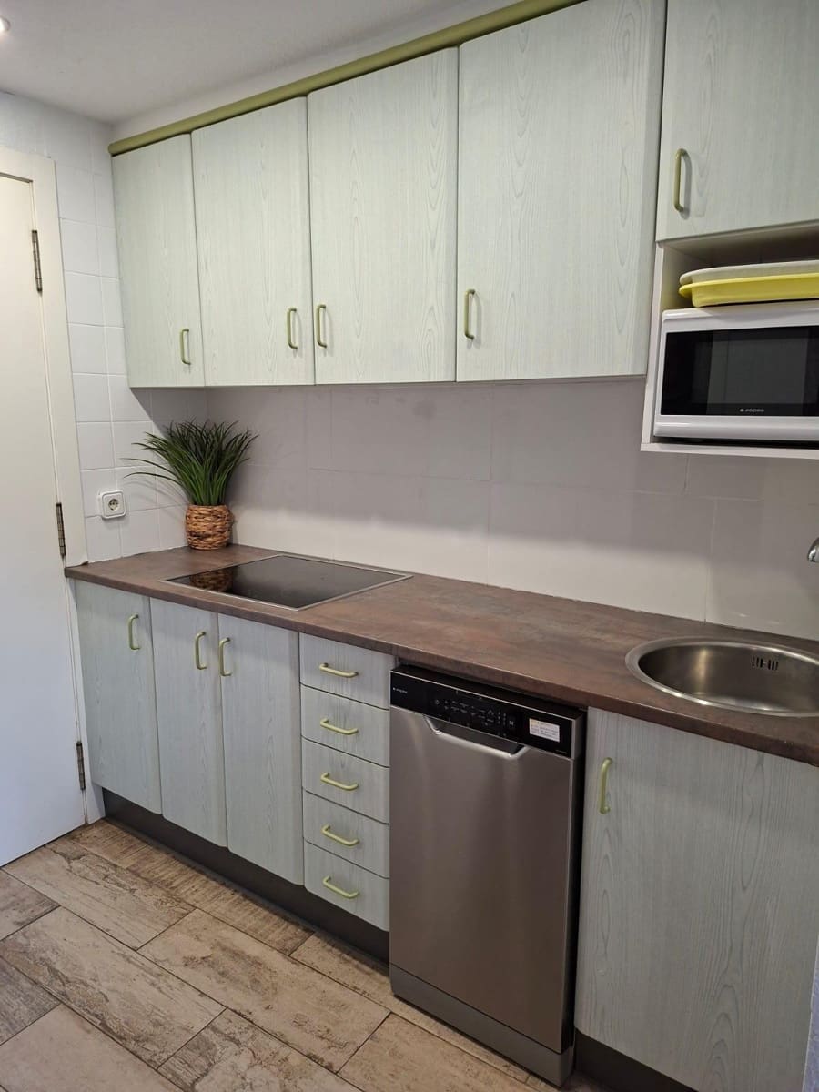 1 soveværelse Lejlighed til salg i Calpe / Calp med swimmingpool - € 249.000 (Ref: 9825379)