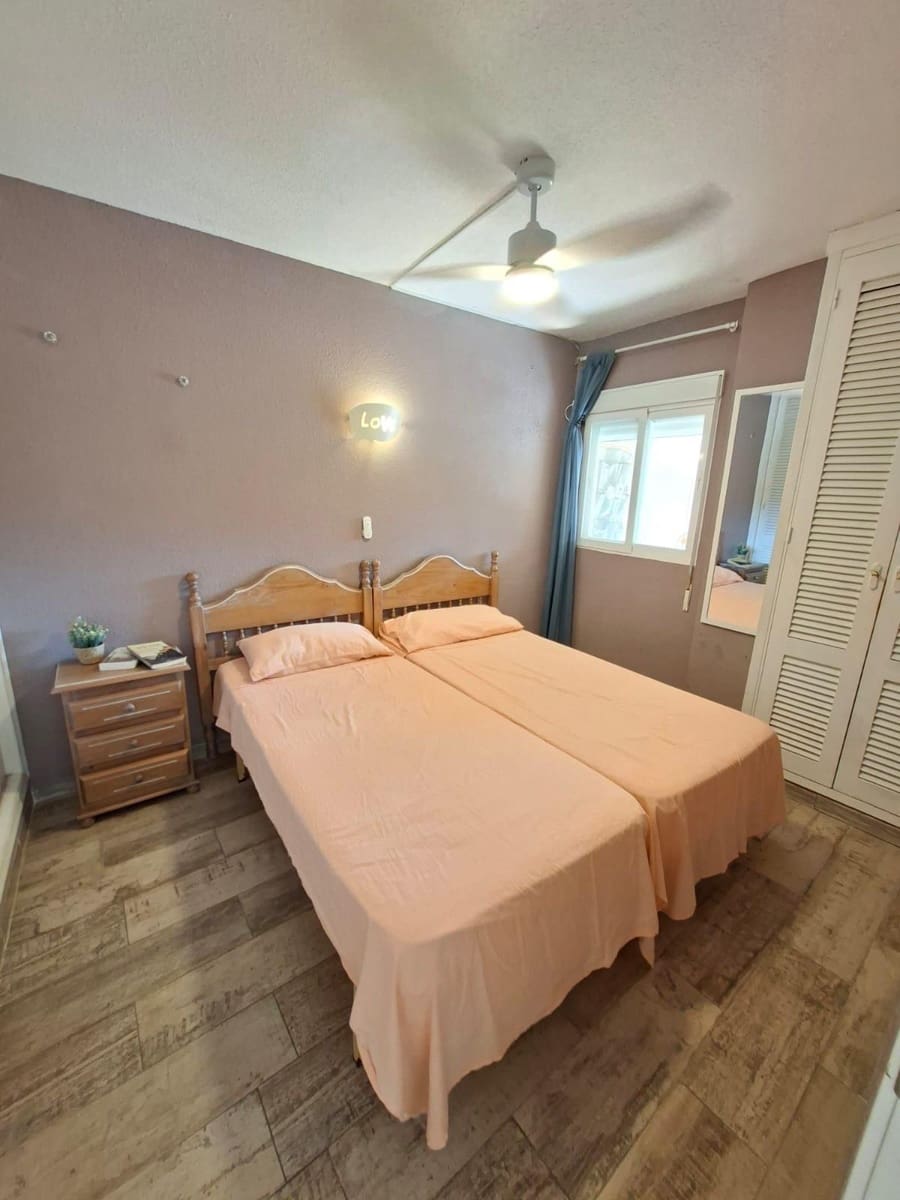 1 soveværelse Lejlighed til salg i Calpe / Calp med swimmingpool - € 249.000 (Ref: 9825379)