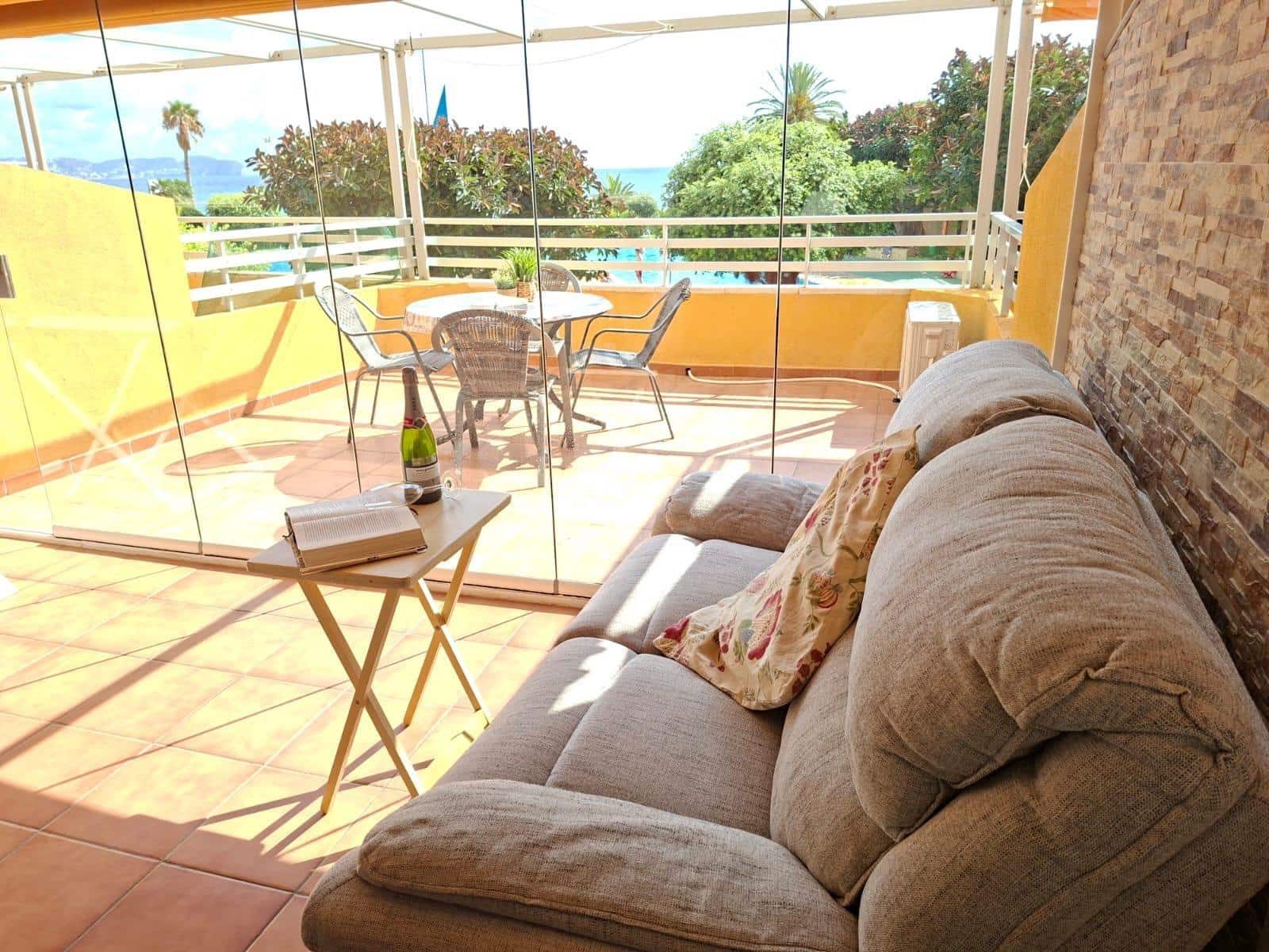 1 soveværelse Lejlighed til salg i Calpe / Calp med swimmingpool - € 249.000 (Ref: 9825379)