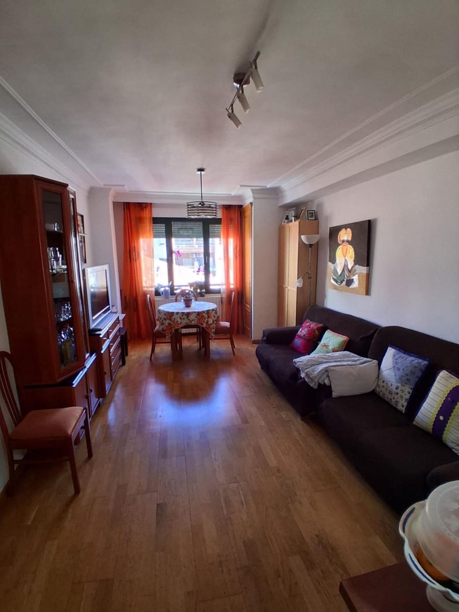 2 soveværelse Lejlighed til salg i Albacete by med garage - € 249.000 (Ref: 9825380)